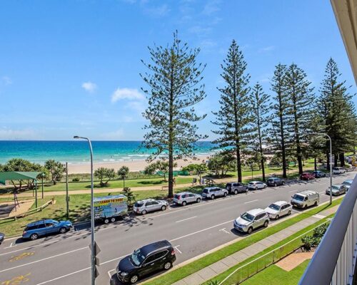 coolangatta-rainbow-bay-2bed-apartments10-1