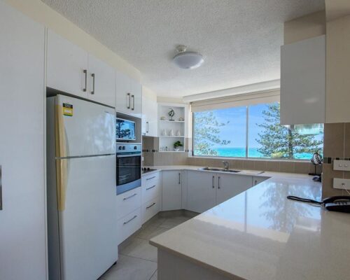 coolangatta-rainbow-bay-2bed-apartments12-5