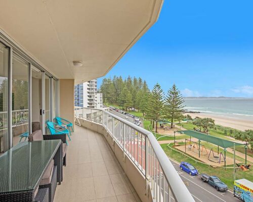 coolangatta-rainbow-bay-2bed-apartments17-1