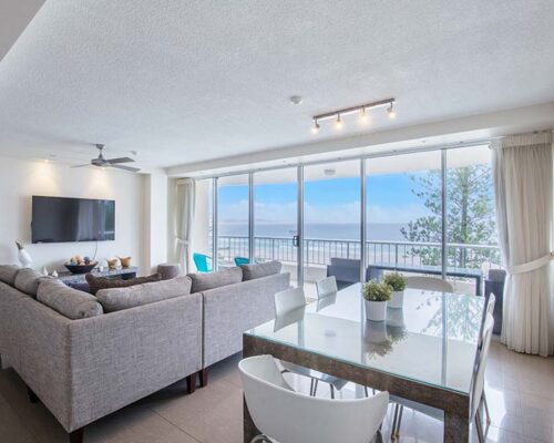 coolangatta-rainbow-bay-2bed-apartments17-6