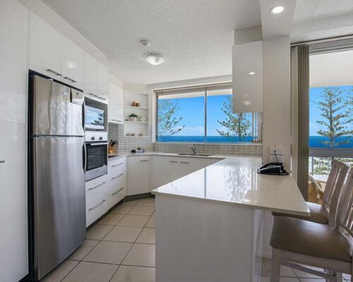 coolangatta-rainbow-bay-2bed-apartments21-3