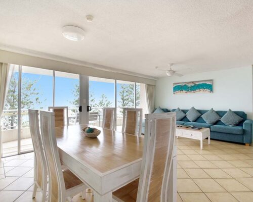 coolangatta-rainbow-bay-2bed-apartments23-1