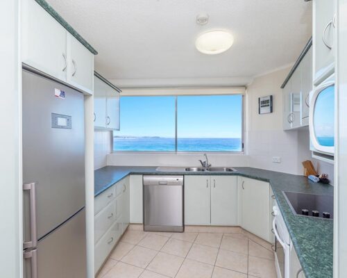 coolangatta-rainbow-bay-2bed-apartments28-4