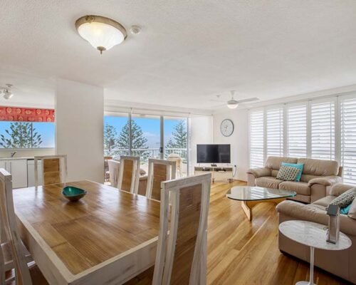 coolangatta-rainbow-bay-2bed-apartments30-1