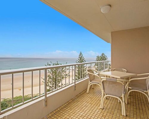 coolangatta-rainbow-bay-2bed-apartments31-1