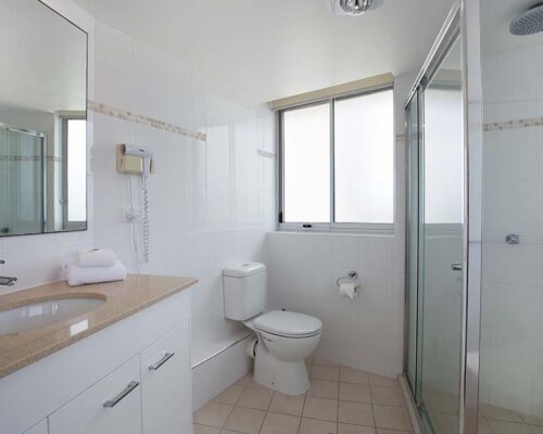 coolangatta-rainbow-bay-2bed-apartments33-3