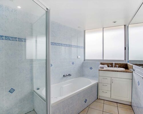 coolangatta-rainbow-bay-2bed-apartments37-6