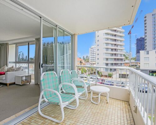 coolangatta-rainbow-bay-2bed-apartments4-3