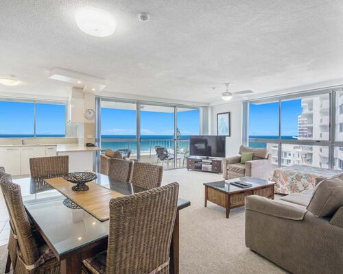 coolangatta-rainbow-bay-2bed-apartments42-3