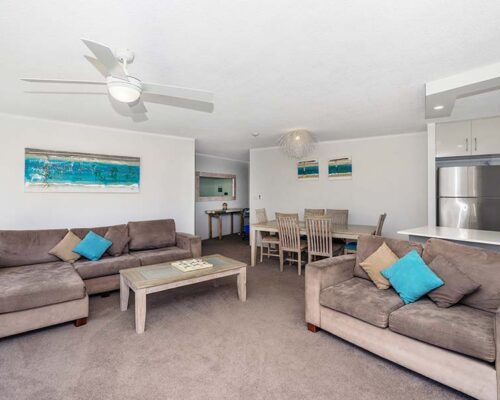 coolangatta-rainbow-bay-2bed-apartments6-5