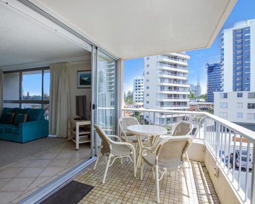 coolangatta-rainbow-bay-2bed-apartments7-2