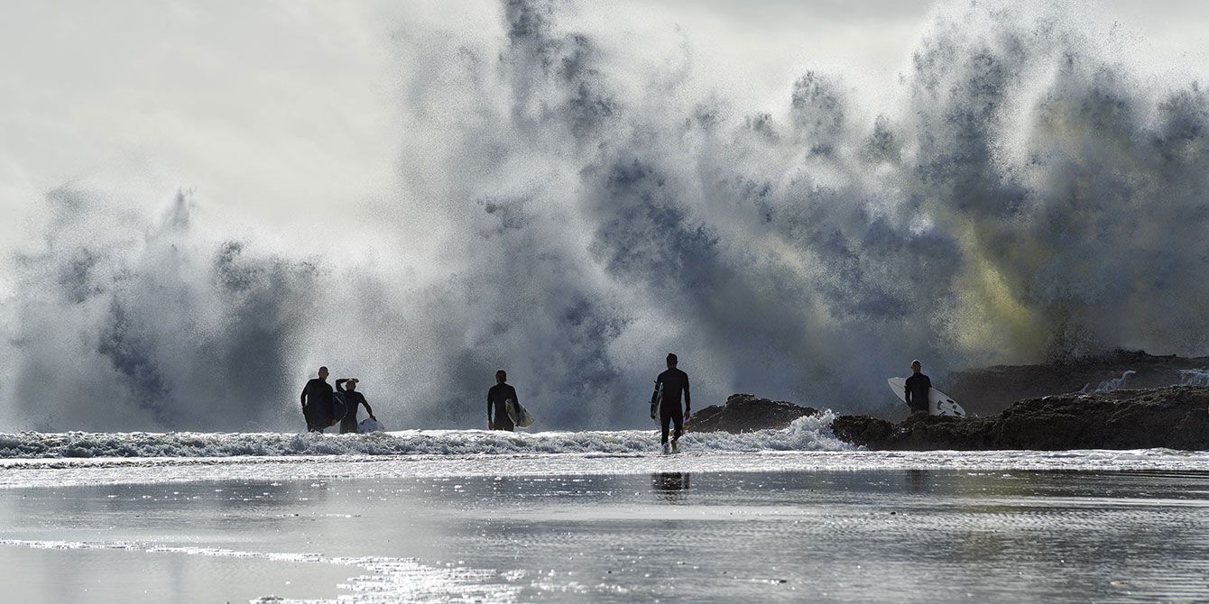 surfing at snapper rocks